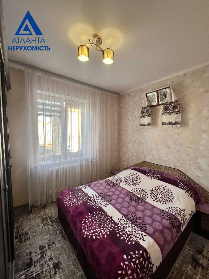 Продажа 3-комнатной квартиры 70.5 м², Соборности просп., 34
