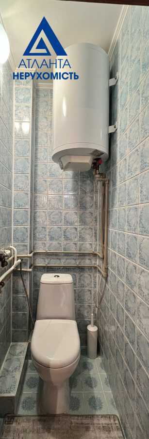 Продажа 3-комнатной квартиры 70.5 м², Соборности просп., 34