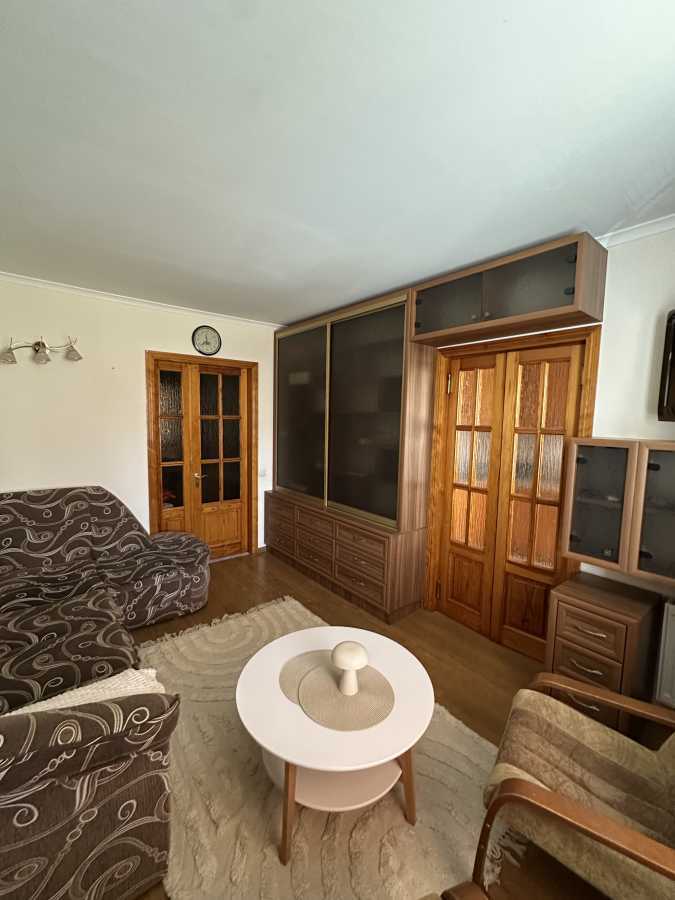 Продаж 3-кімнатної квартири 63 м², Мандриківська вул., 136