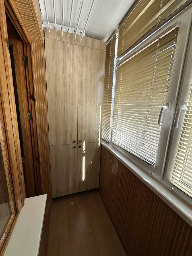 Продаж 3-кімнатної квартири 63 м², Мандриківська вул., 136