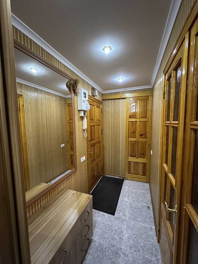 Продаж 3-кімнатної квартири 63 м², Мандриківська вул., 136