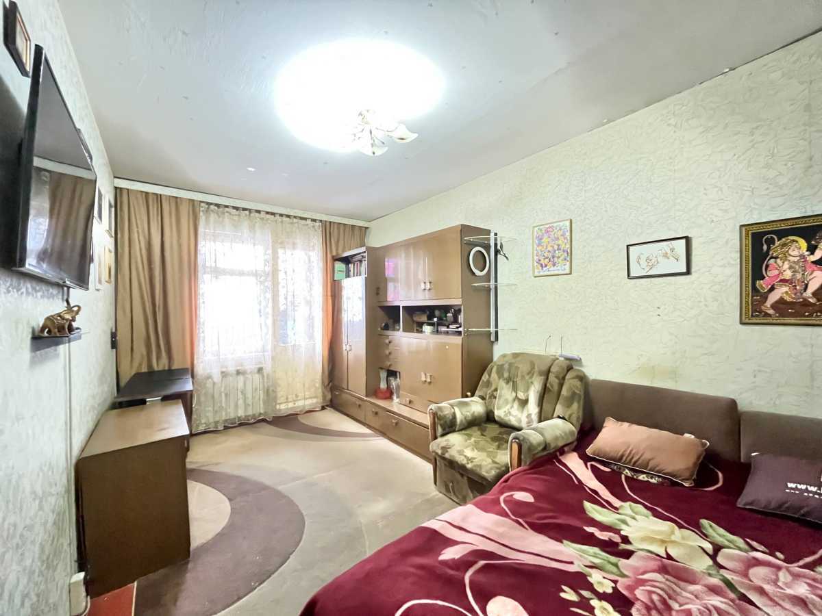 Продаж 1-кімнатної квартири 31 м², Володимира Маяковського просп., 32В