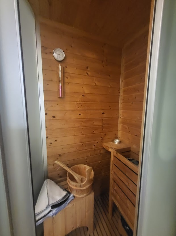 Аренда 3-комнатной квартиры 127 м², Андрея Аболмасова ул., 5