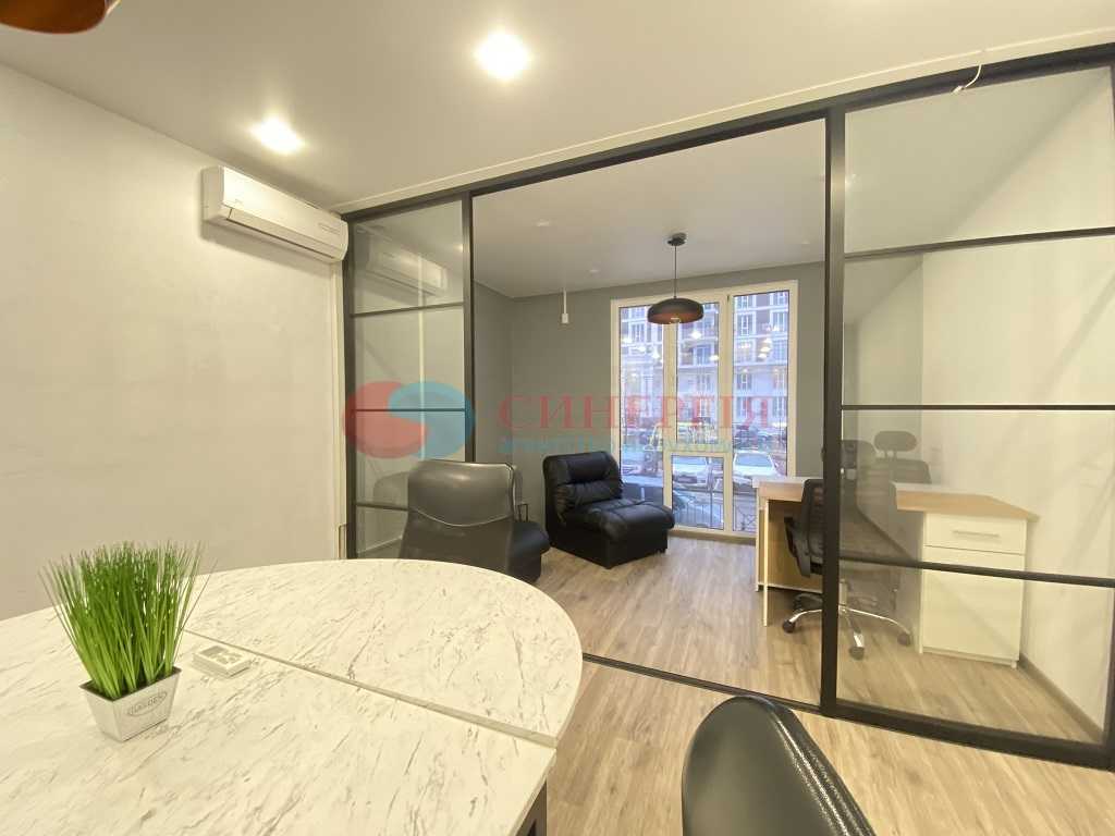 Аренда офиса 38 м², Михаила Максимовича ул., 24Б