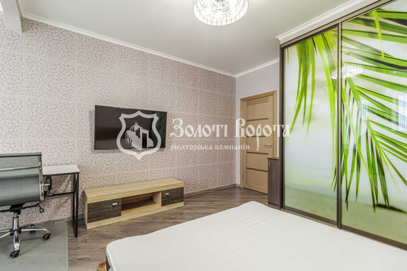 Продаж 1-кімнатної квартири 49 м², Олевська вул., 5