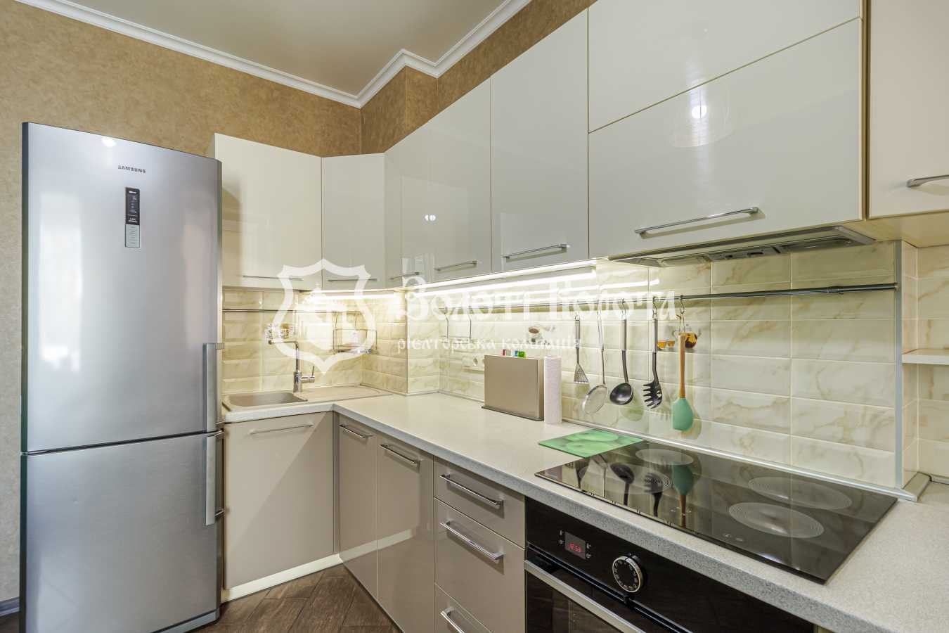 Продаж 1-кімнатної квартири 49 м², Олевська вул., 5