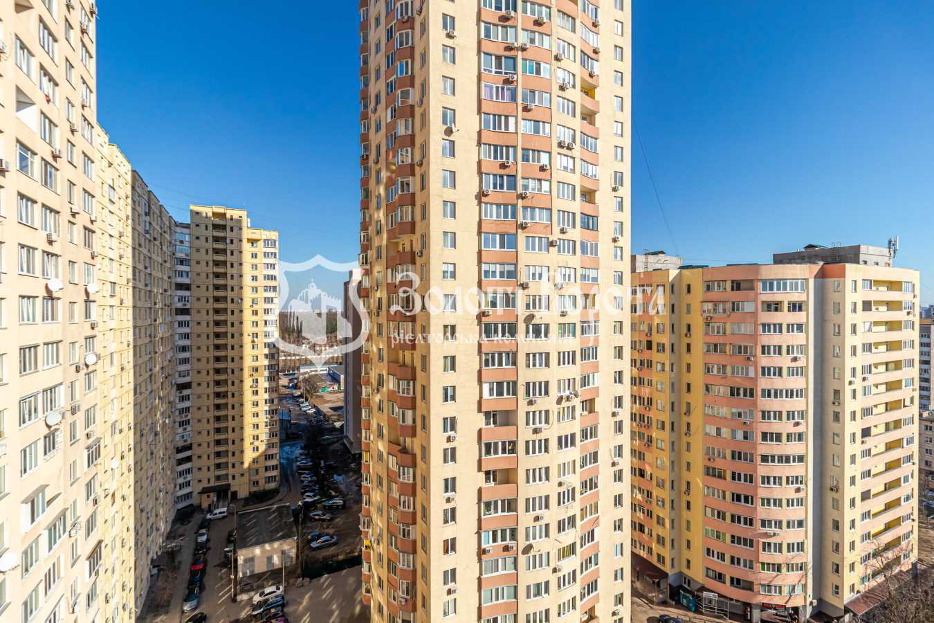 Продаж 1-кімнатної квартири 49 м², Олевська вул., 5
