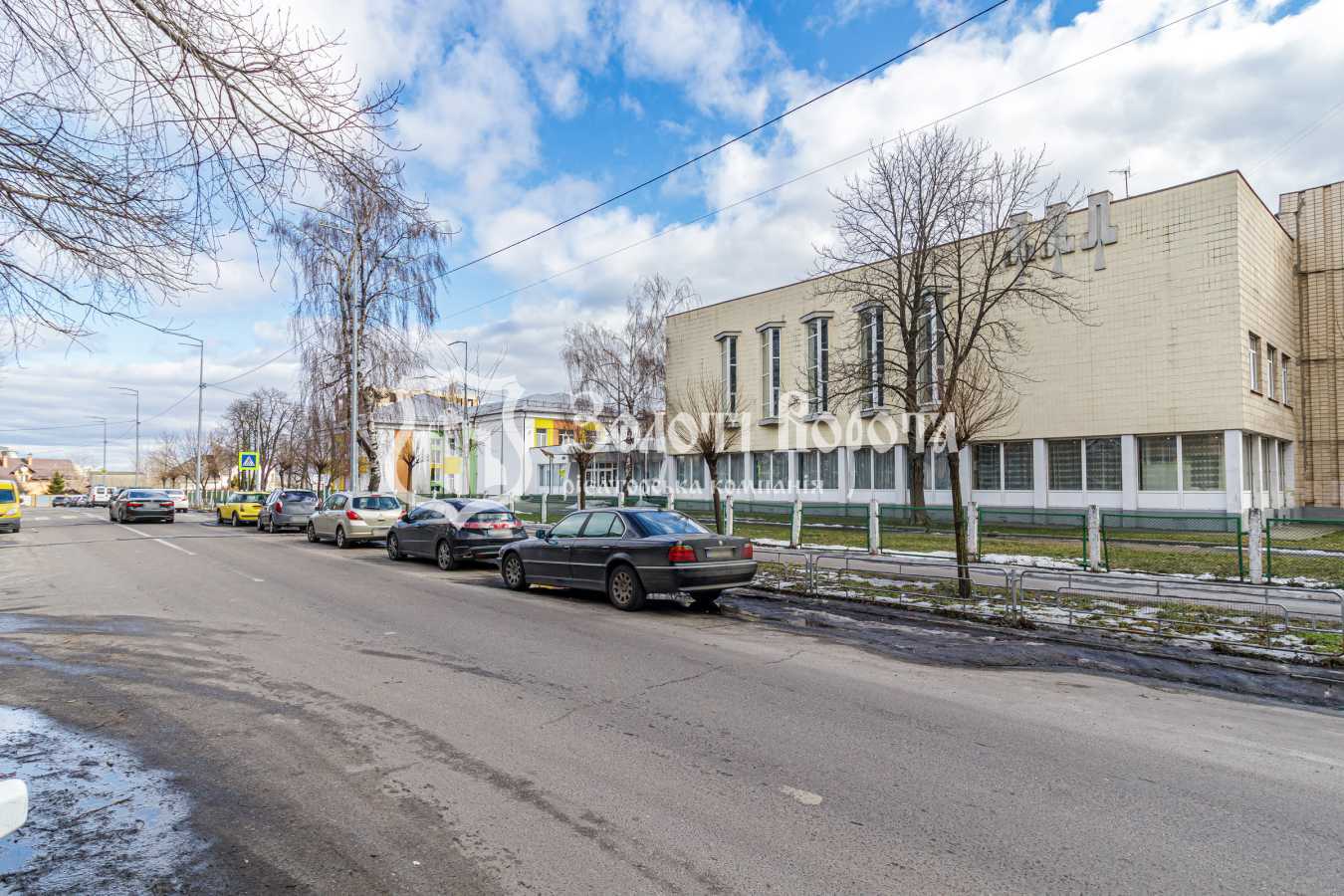 Продаж 3-кімнатної квартири 57 м², Волгоградська вул., 6