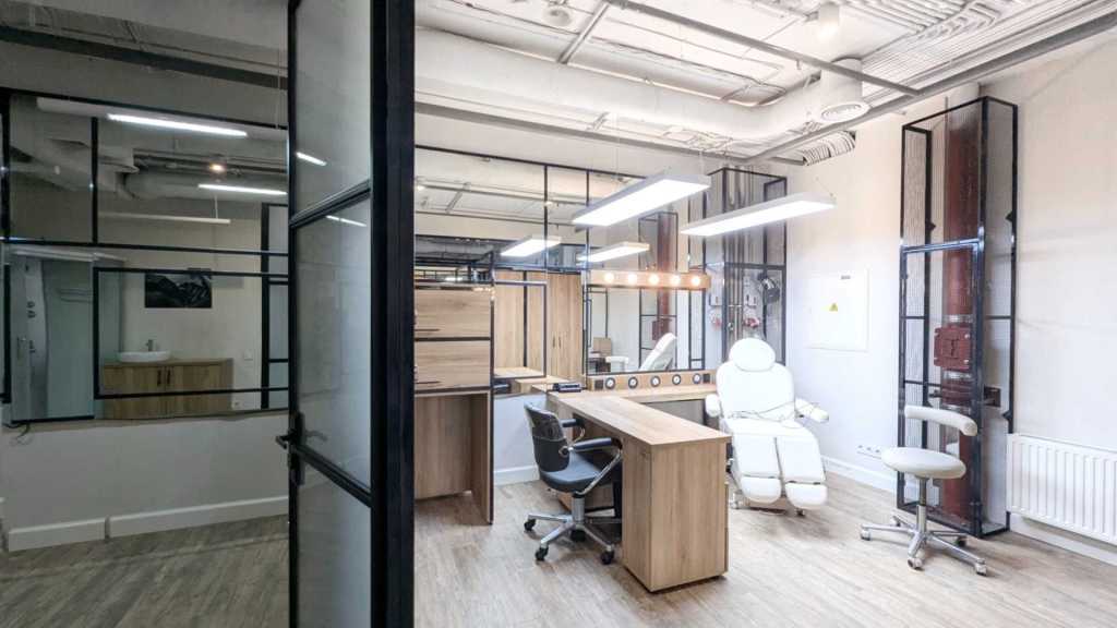 Аренда помещения свободного назначения 98 м², Глубочицкая ул., 32В