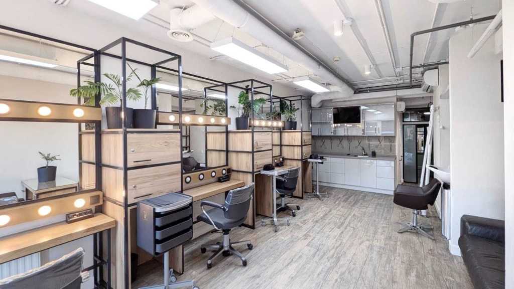 Аренда помещения свободного назначения 98 м², Глубочицкая ул., 32В