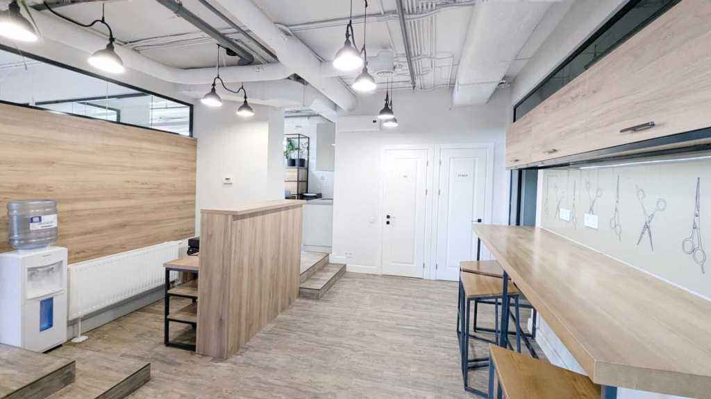 Аренда помещения свободного назначения 98 м², Глубочицкая ул., 32В