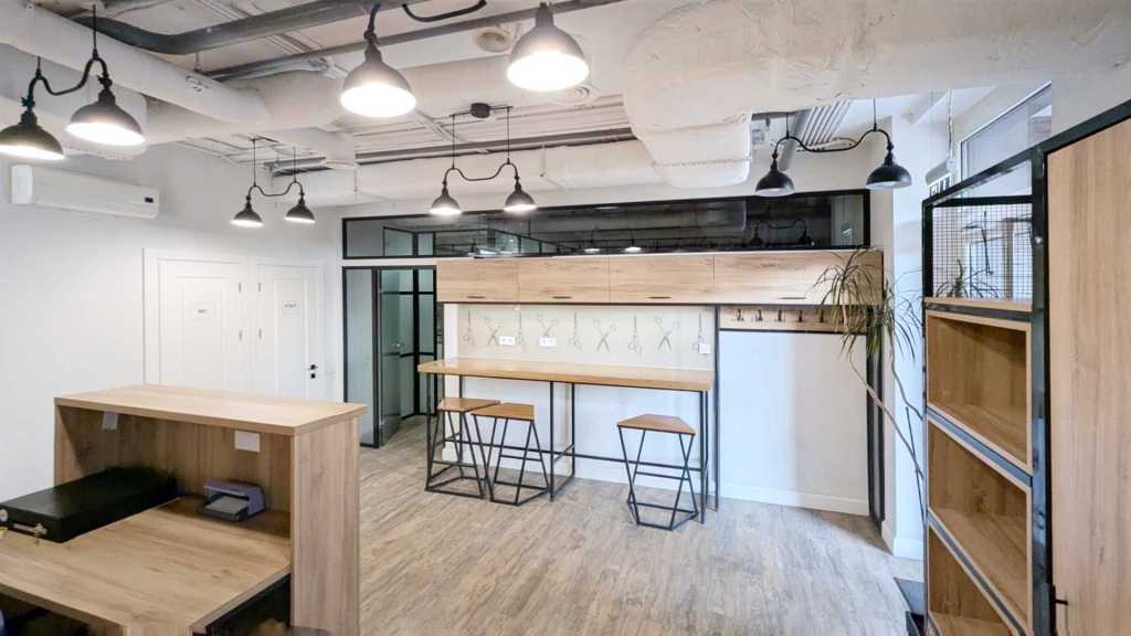 Аренда помещения свободного назначения 98 м², Глубочицкая ул., 32В