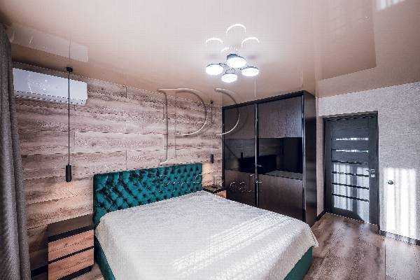 Продаж 3-кімнатної квартири 73 м², Героїв УПА вул., 7А