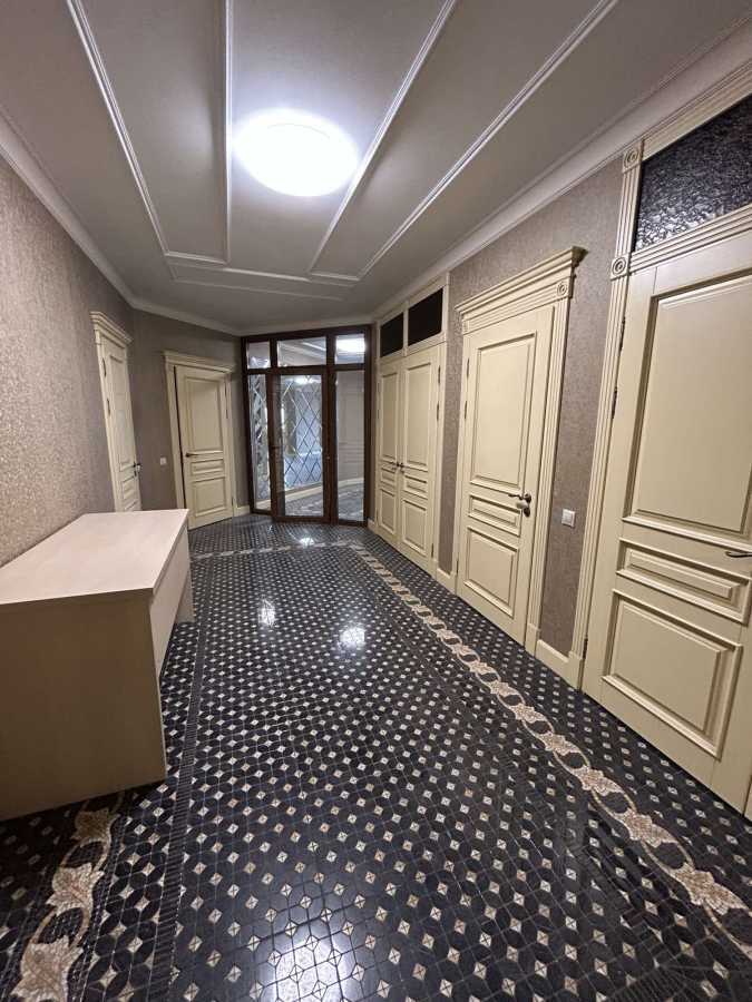 Продажа 4-комнатной квартиры 248 м², Большая Васильковская ул., 72