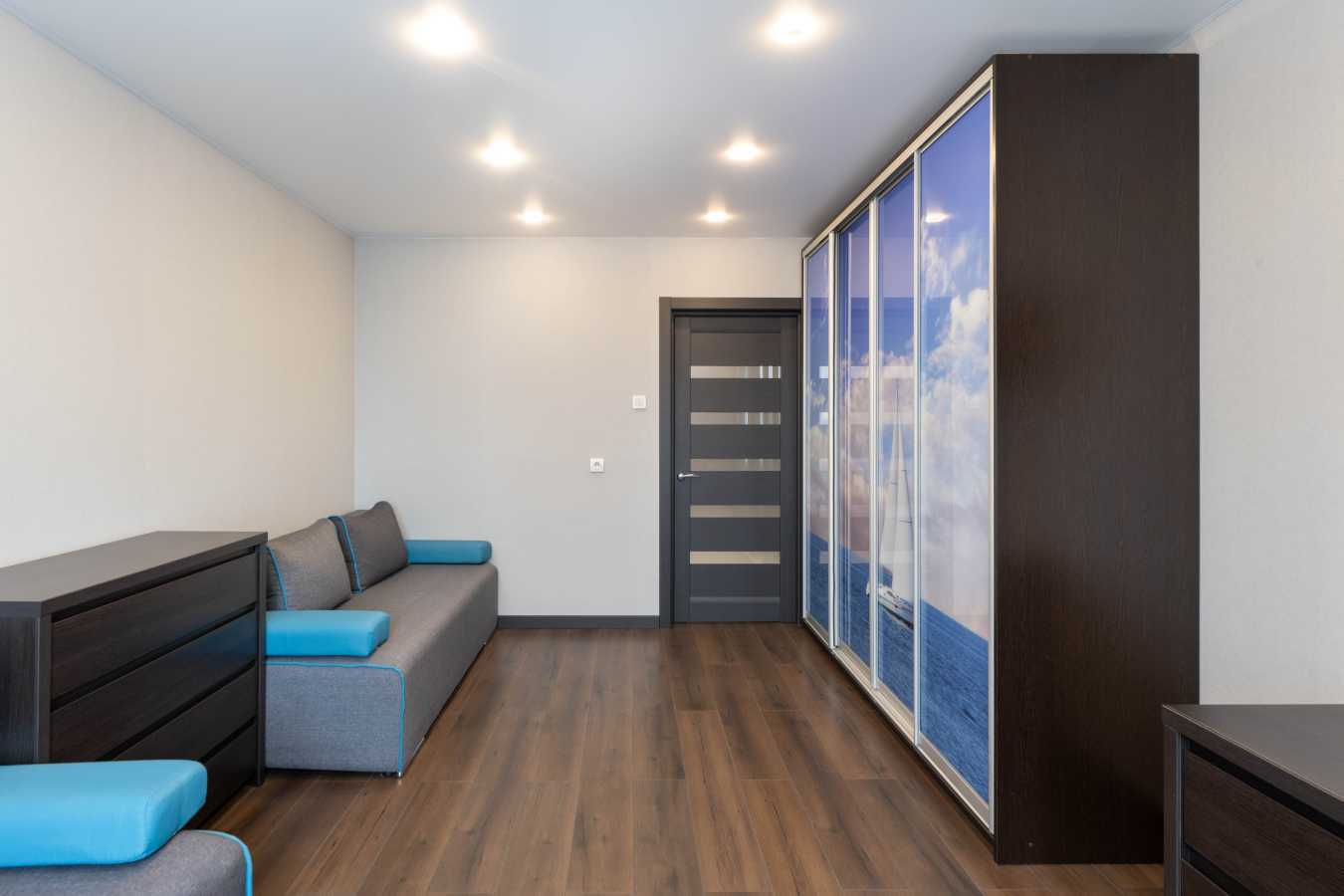 Продаж 2-кімнатної квартири 76 м², Науки просп., 55А