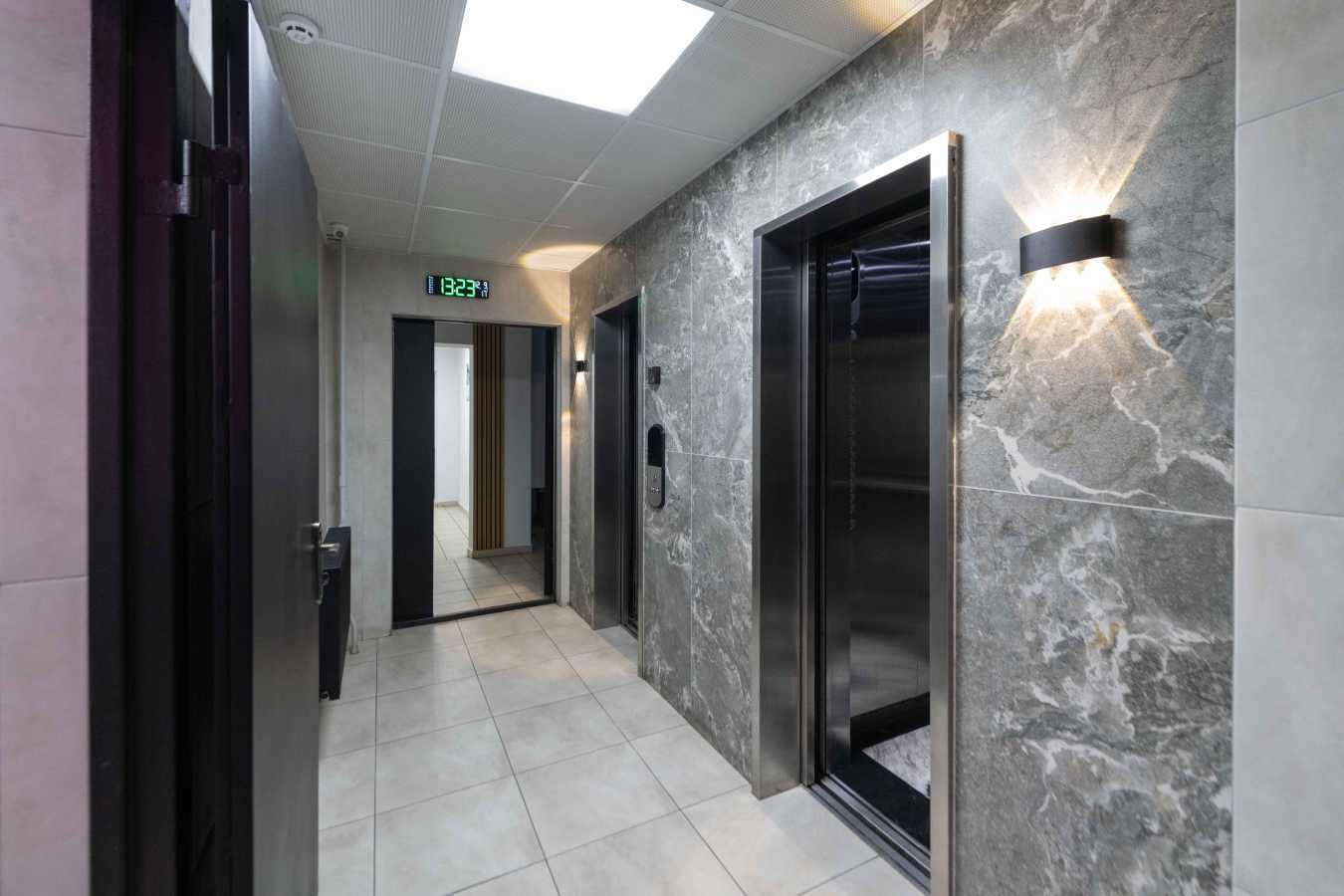 Продаж 2-кімнатної квартири 76 м², Науки просп., 55А