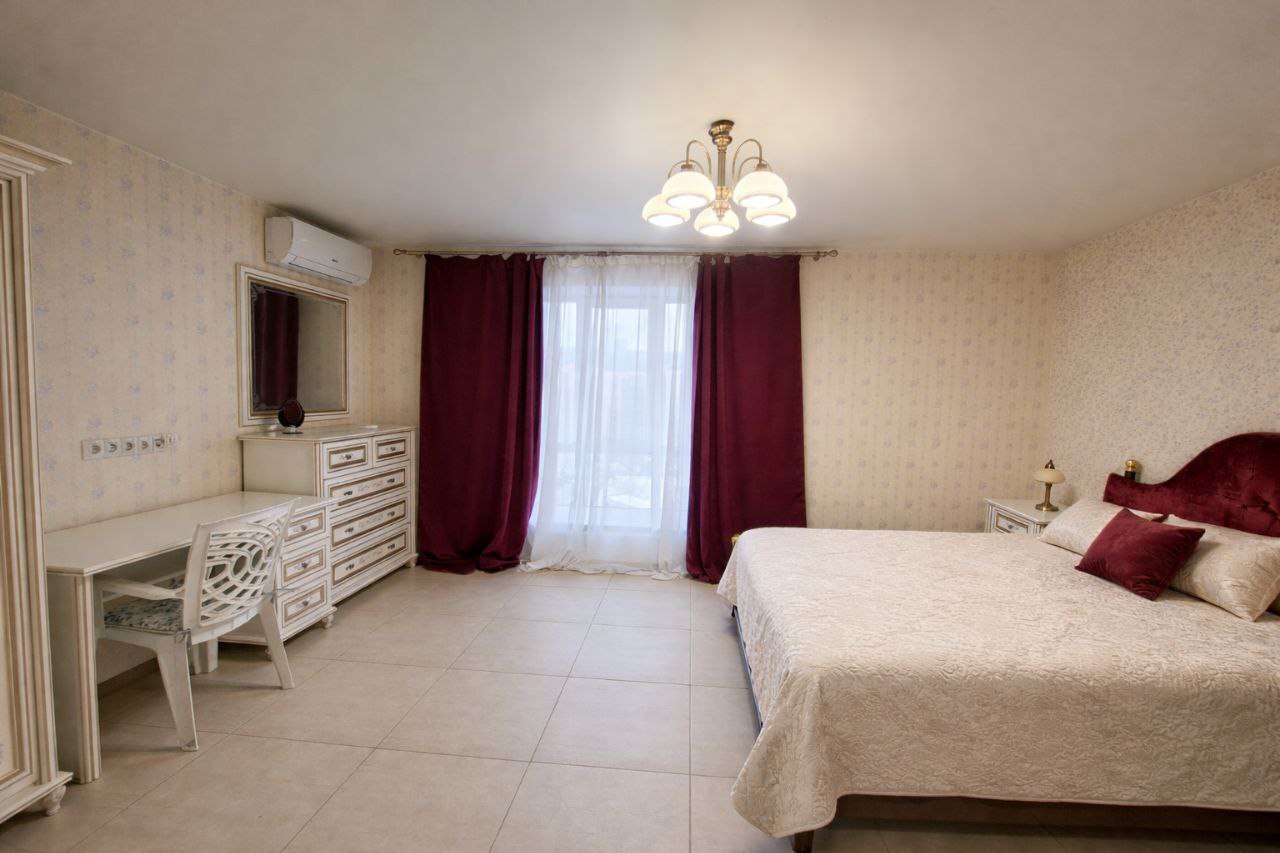 Продаж 2-кімнатної квартири 89 м², Набережна Перемоги вул., 42