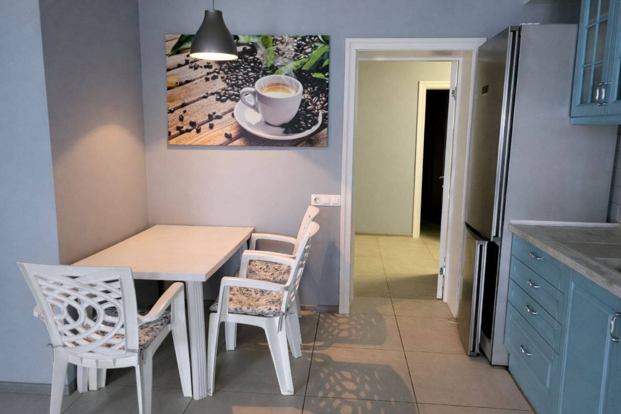 Продаж 2-кімнатної квартири 89 м², Набережна Перемоги вул., 42