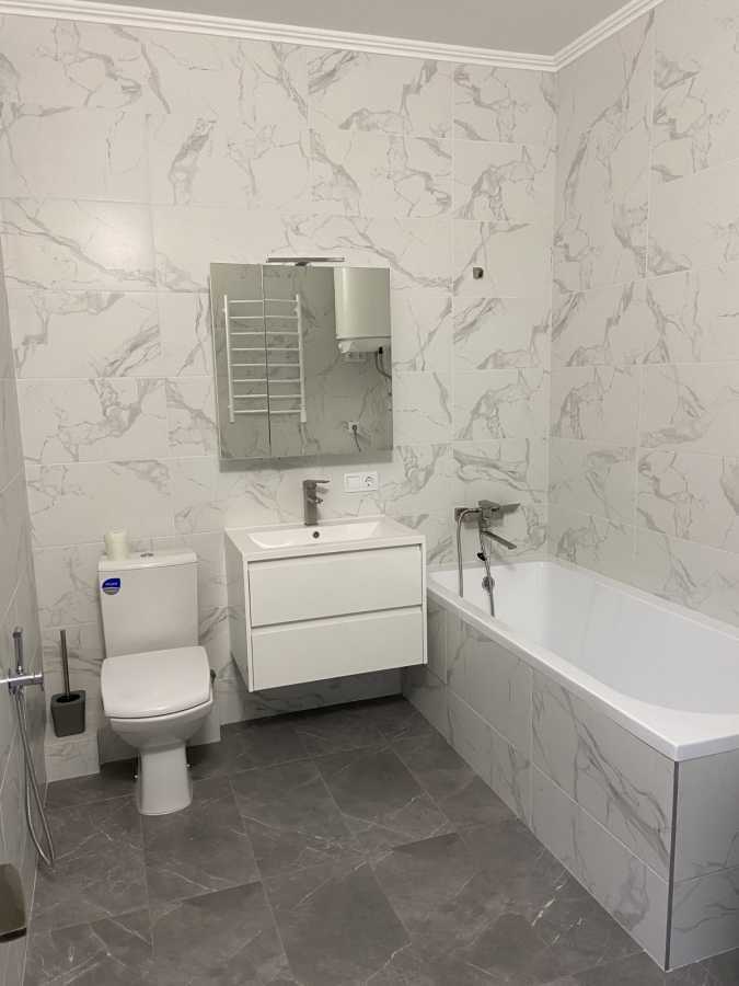 Продаж 1-кімнатної квартири 49 м², Краківська вул., 27