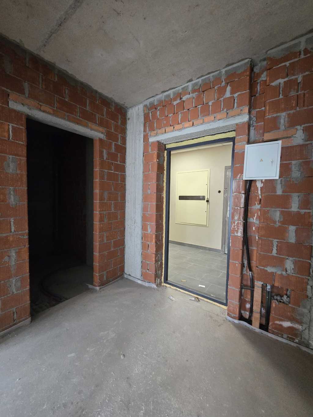 Продаж 1-кімнатної квартири 40 м², Метрологічна вул., 107