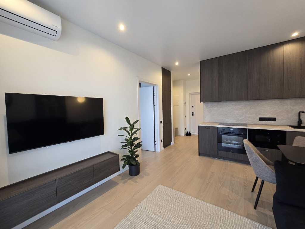 Продаж 1-кімнатної квартири 40 м², Метрологічна вул., 107В