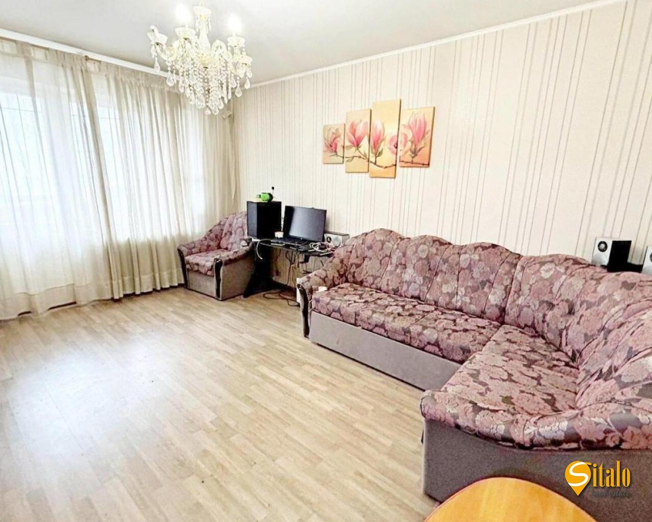 Продаж 2-кімнатної квартири 51.4 м², Прирічна вул., 17Г