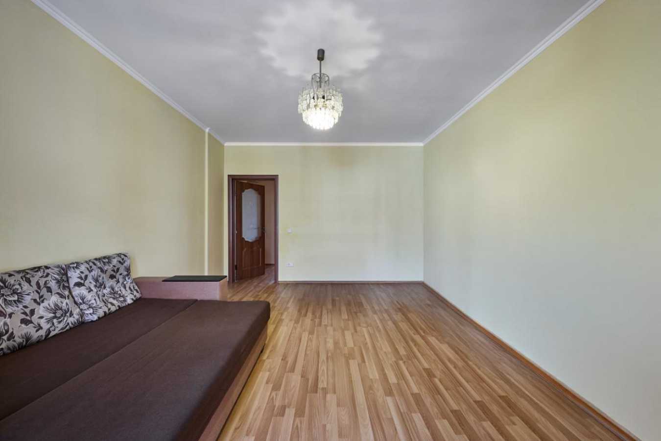 Продажа 2-комнатной квартиры 78 м², Ульяны Кравченко ул.