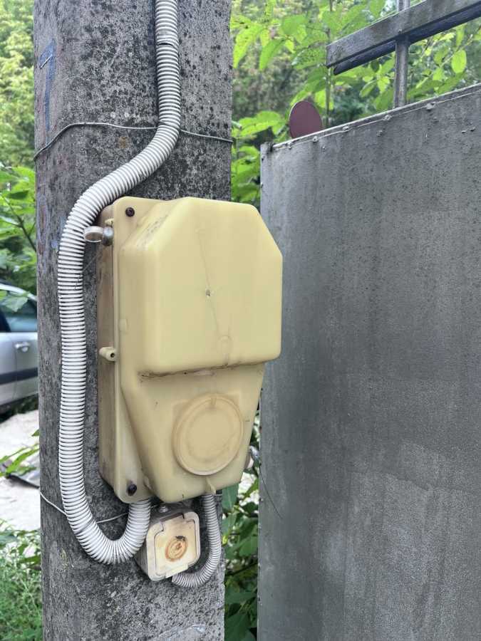 Продажа участка под индивидуальное жилое строительство 20 соток, Університетська 8