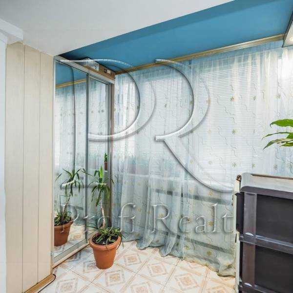 Продаж 3-кімнатної квартири 71 м², Павла Тичини просп., 8