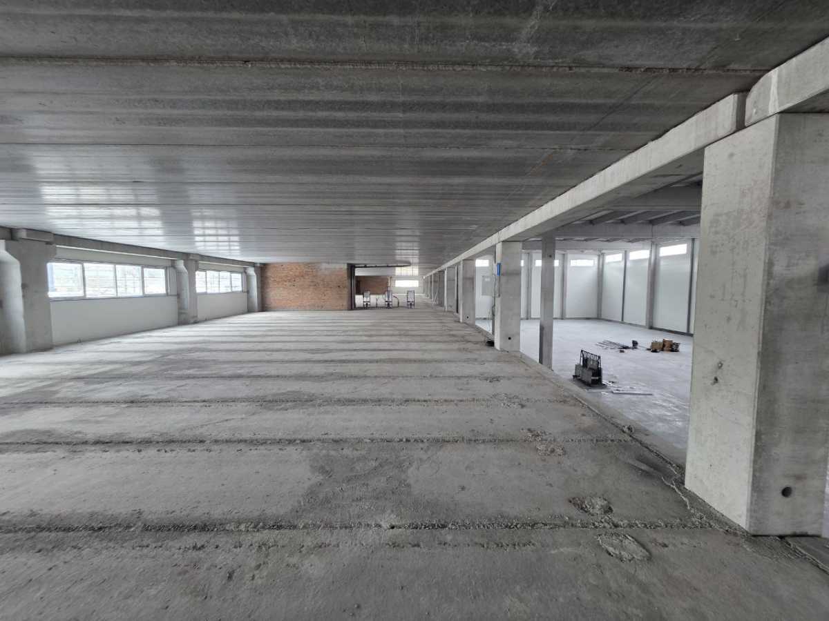 Аренда склада 6500 м², Новоконстантиновская ул.