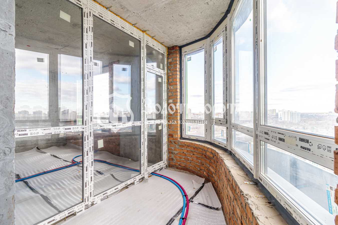 Продаж 1-кімнатної квартири 56 м², Причальна вул., 8