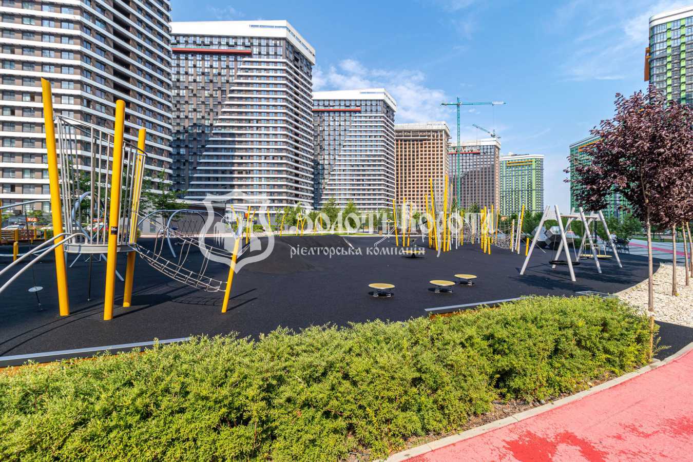 Продаж 1-кімнатної квартири 56 м², Причальна вул., 8