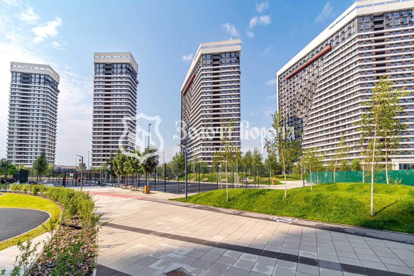 Продаж 1-кімнатної квартири 56 м², Причальна вул., 8