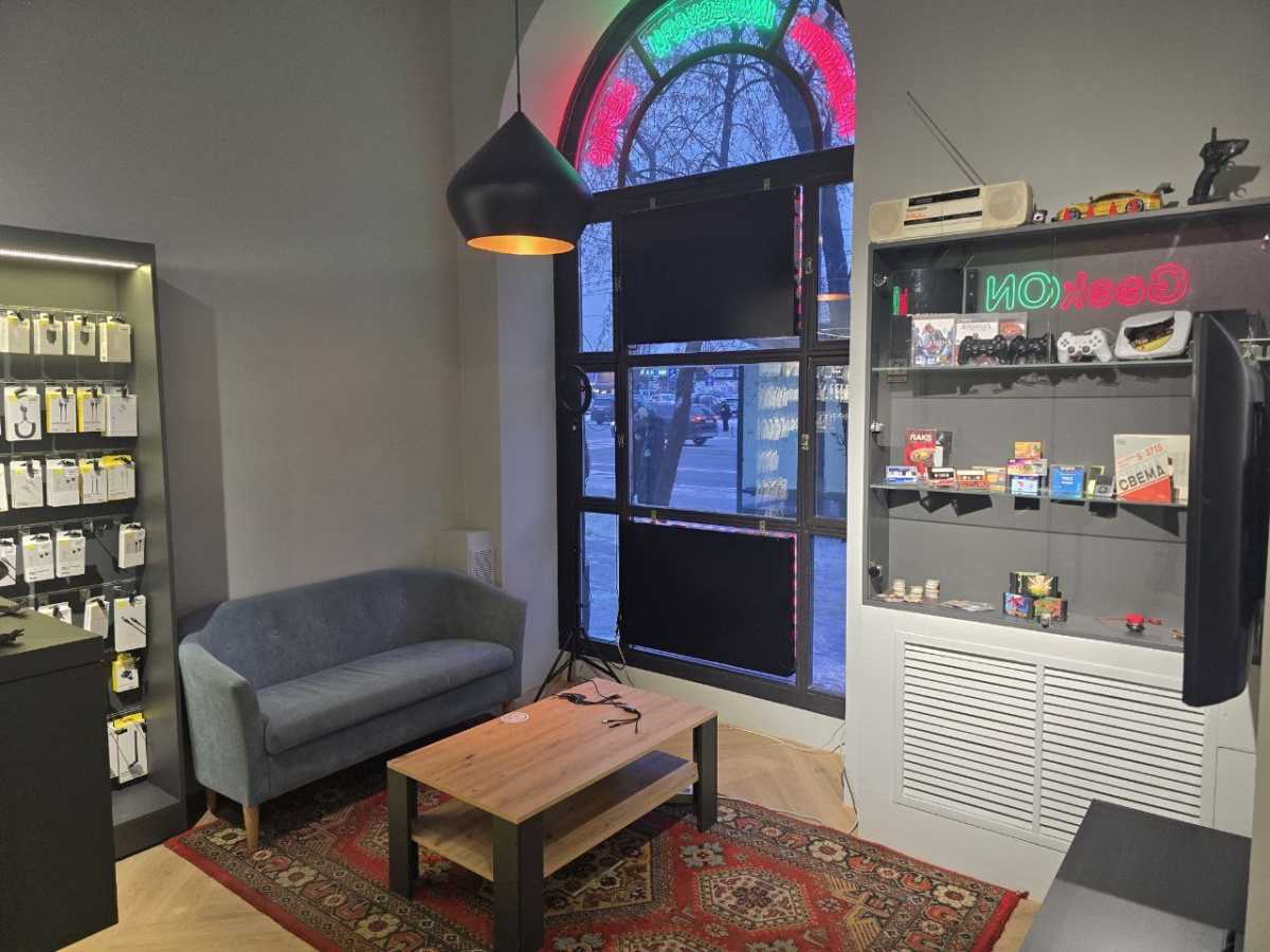 Аренда другого торгового помещения 61 м², Строителей ул., 43/12