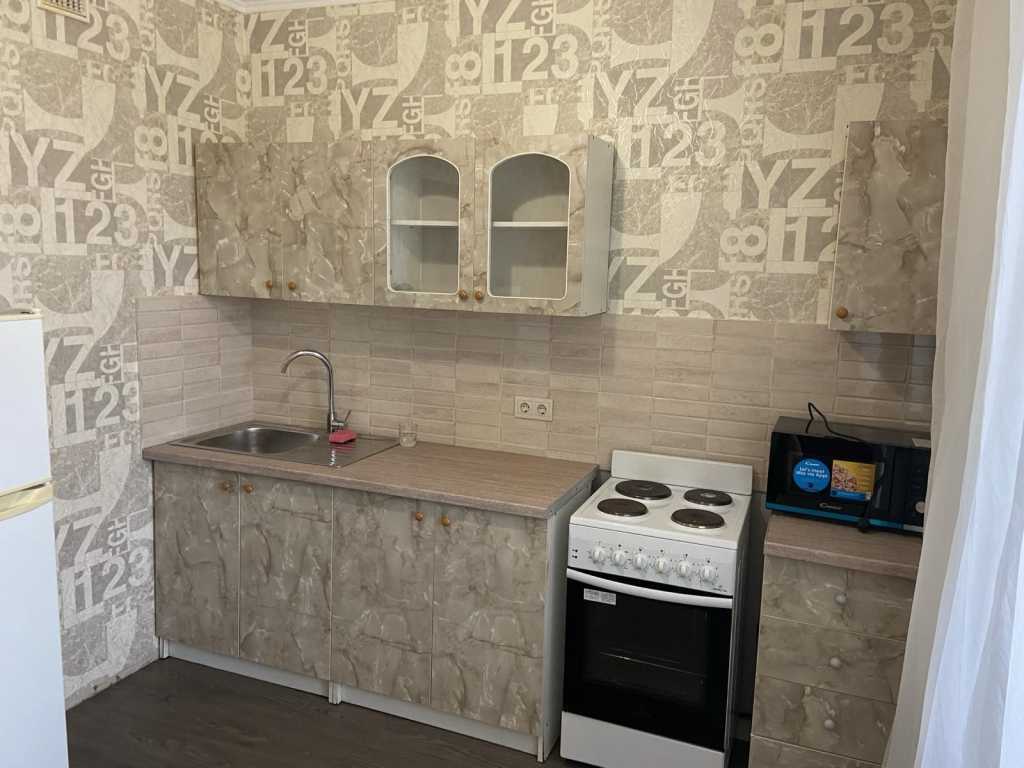 Аренда 1-комнатной квартиры 38 м², Григория Ващенко ул.