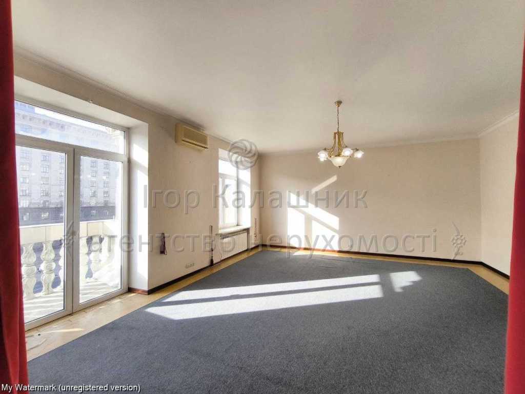 Продажа 5-комнатной квартиры 163.3 м², Крещатик ул., 21
