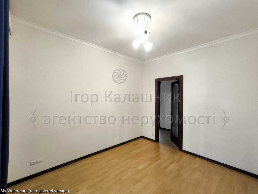 Продажа 5-комнатной квартиры 163.3 м², Крещатик ул., 21