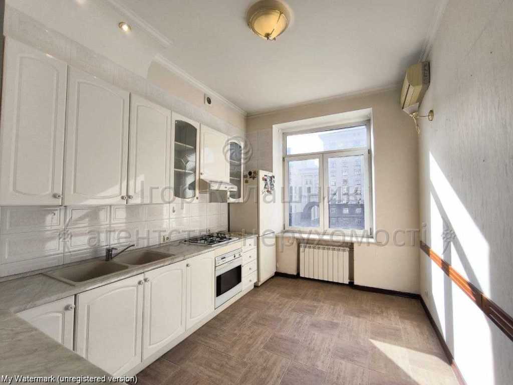 Продажа 5-комнатной квартиры 163.3 м², Крещатик ул., 21