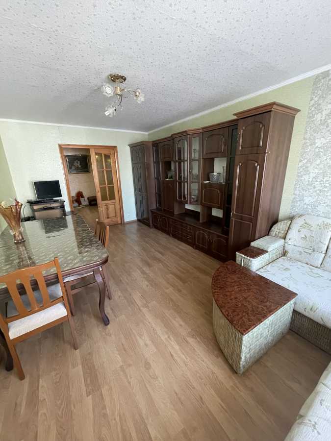 Оренда 3-кімнатної квартири 85 м², Героїв Сталінграда просп., 20