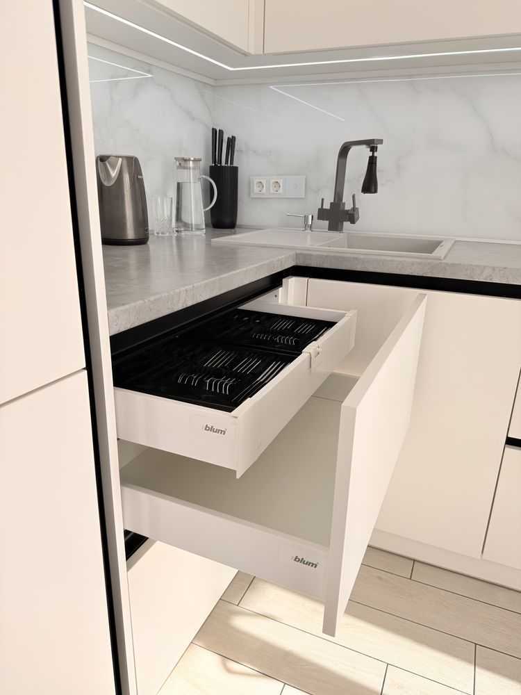 Продаж 1-кімнатної квартири 37 м², Стеценка вул., 75