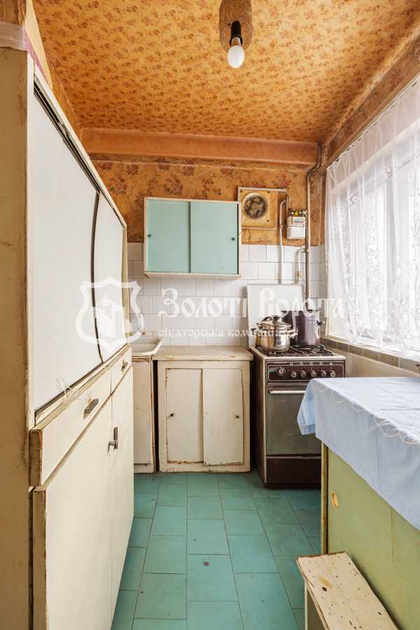 Продаж 2-кімнатної квартири 45 м², Празька вул., 3