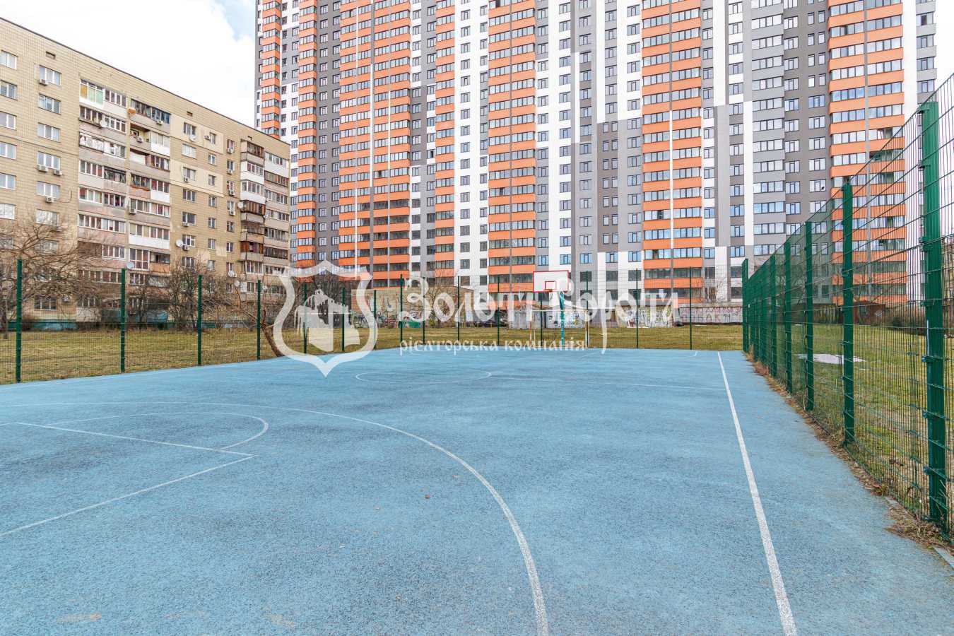 Продаж 2-кімнатної квартири 45 м², Празька вул., 3