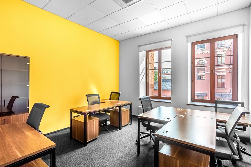 Оренда офісу 45 м², Верхній Вал вул., 48/28А