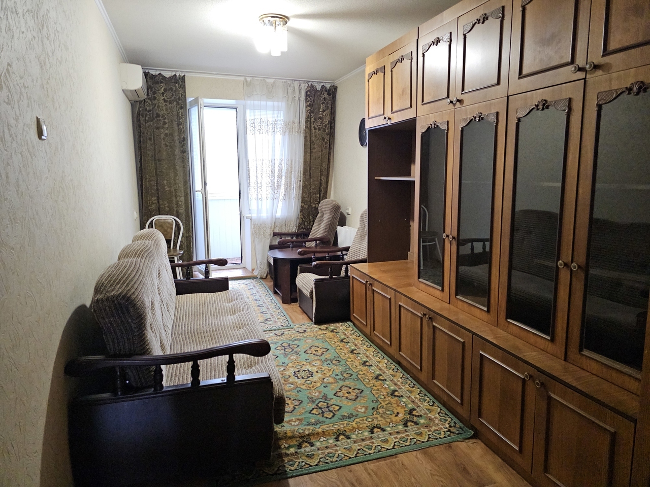 Оренда 3-кімнатної квартири 64 м², Вільний пров., 4