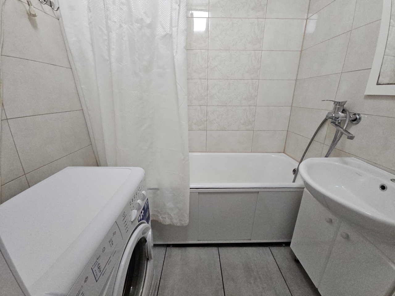 Аренда 1-комнатной квартиры 40 м², Добровольцев ул., 6