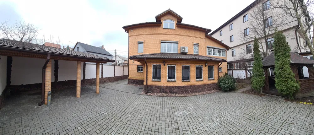 Оренда будинку 350 м², Валерія Лобановського просп.