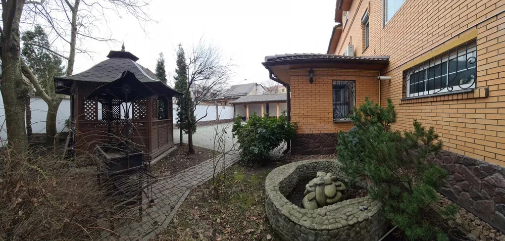 Оренда будинку 350 м², Валерія Лобановського просп.