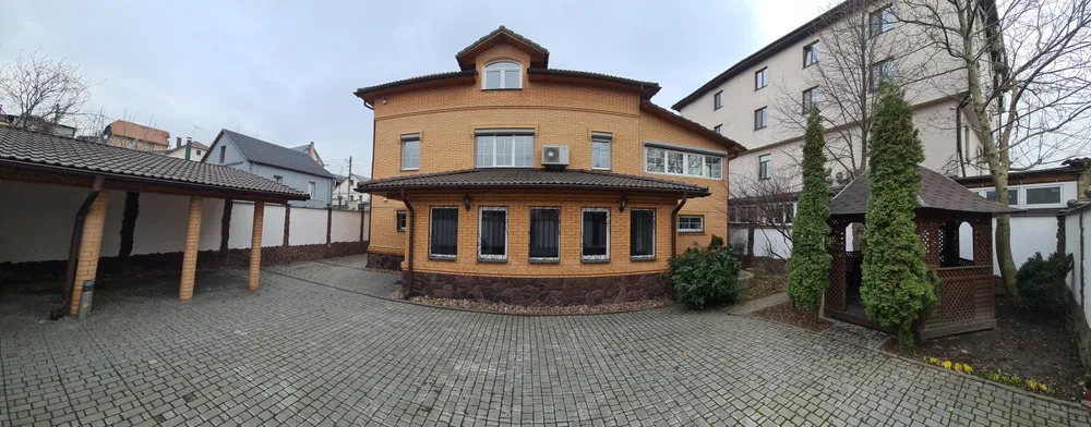 Оренда будинку 350 м², Валерія Лобановського просп.