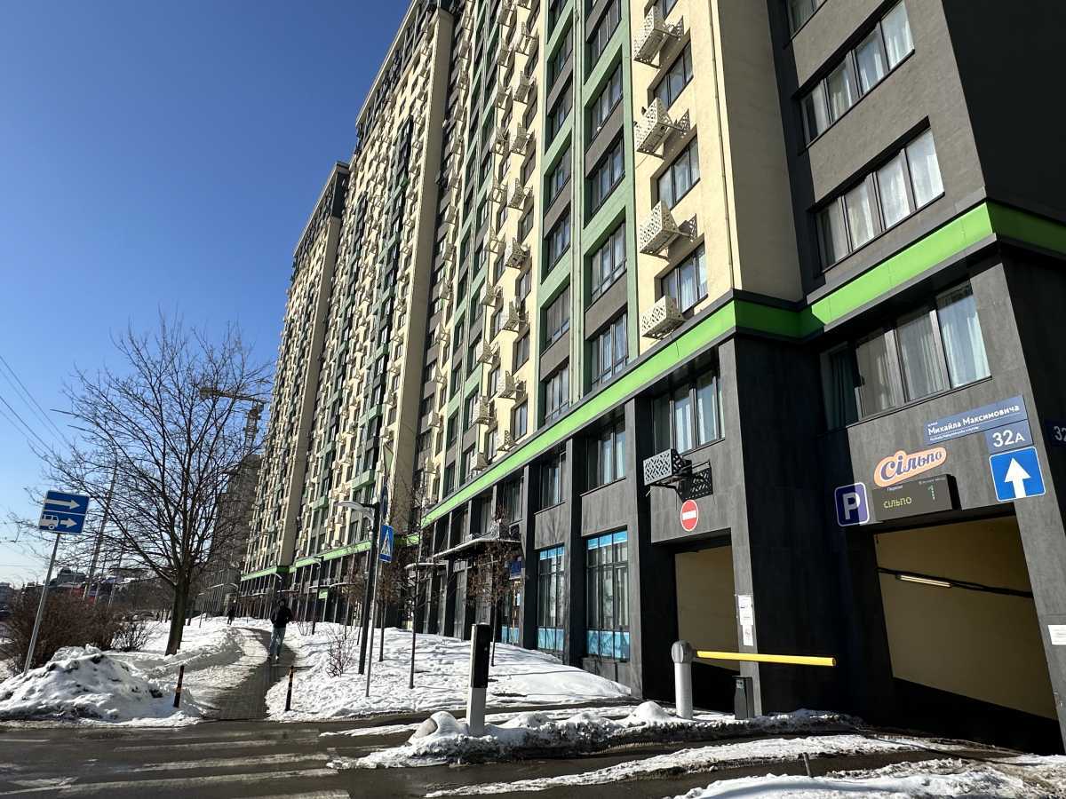 Продажа 3-комнатной квартиры 105 м², Михаила Максимовича ул., 32В