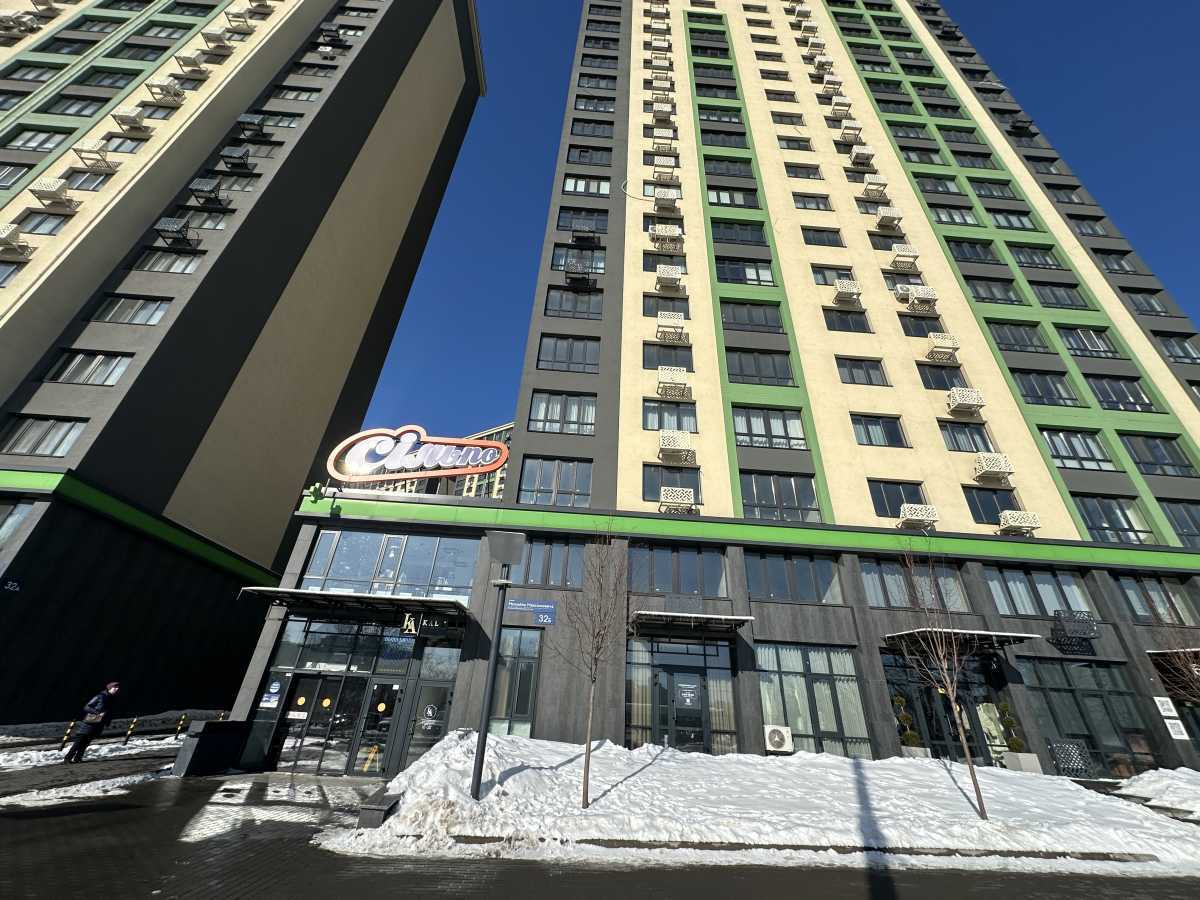 Продажа 3-комнатной квартиры 105 м², Михаила Максимовича ул., 32В